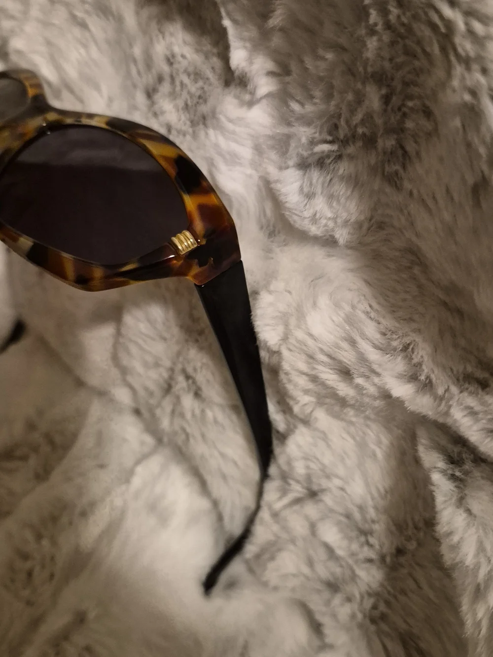 Vintage Bonneau 516 Italy Cat Eye Tortoise